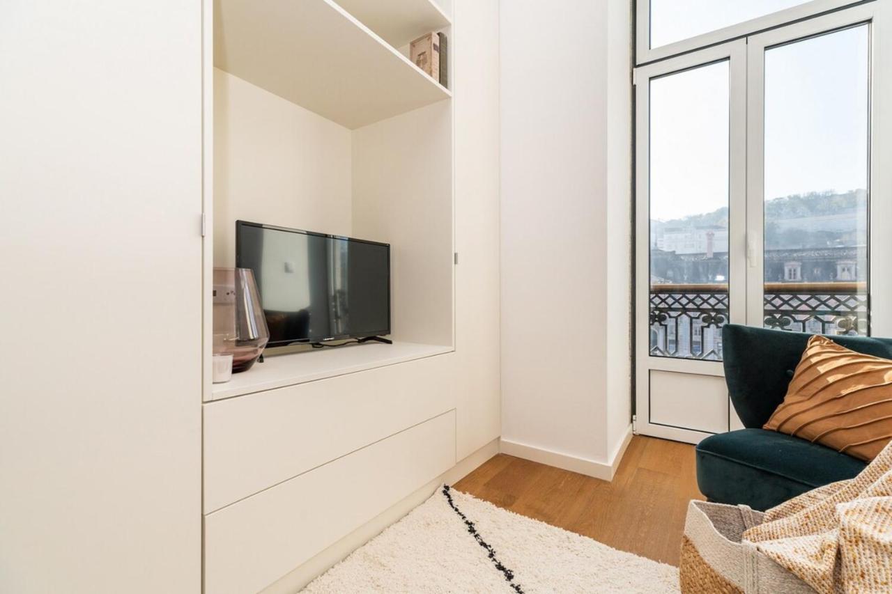 Spacious Studio In ลิสบอน ภายนอก รูปภาพ